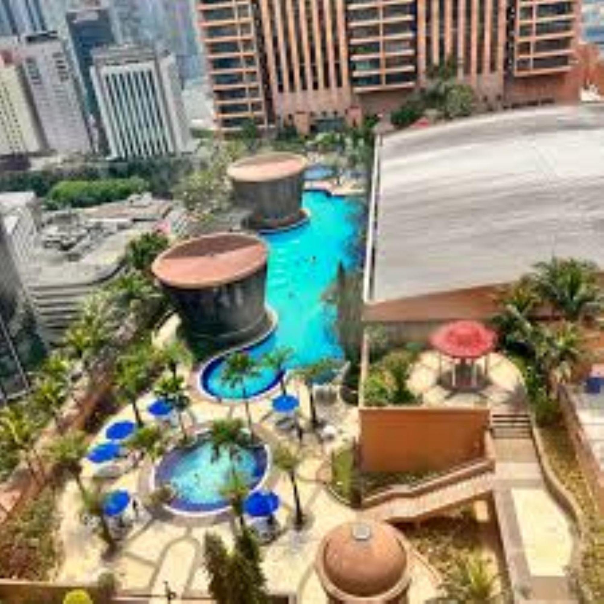 Ringko Service Apartments At Berjaya Times Square Kl كوالالمبور المظهر الخارجي الصورة